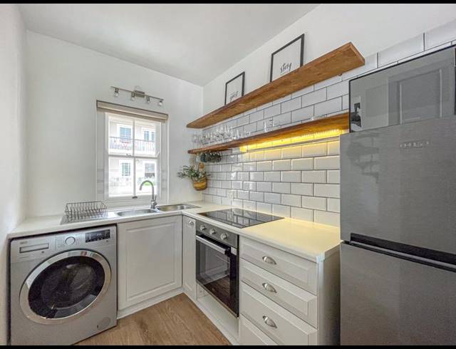 1 BEDROOM PROPERTY TO RENT IN BEACH ESTATE